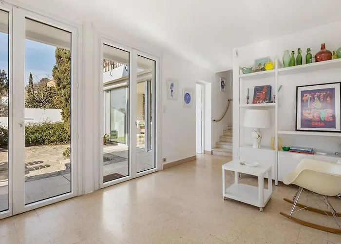 Notre Maison De Σετ